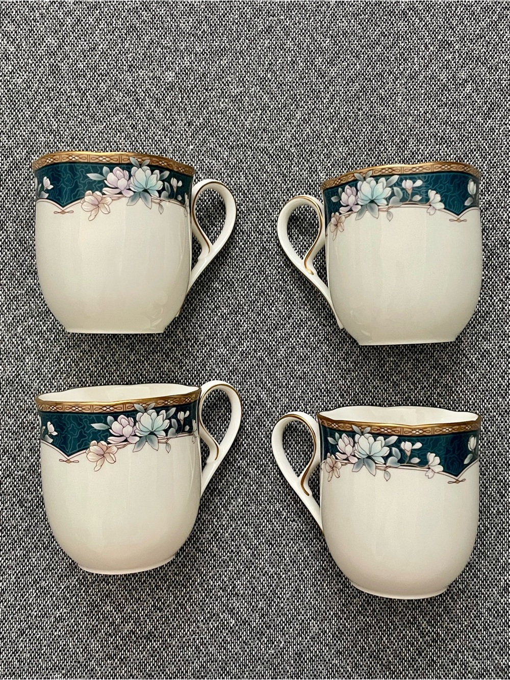 Noritake Sandhurst 9742 Bone China
 Tea Cups
 set of 4